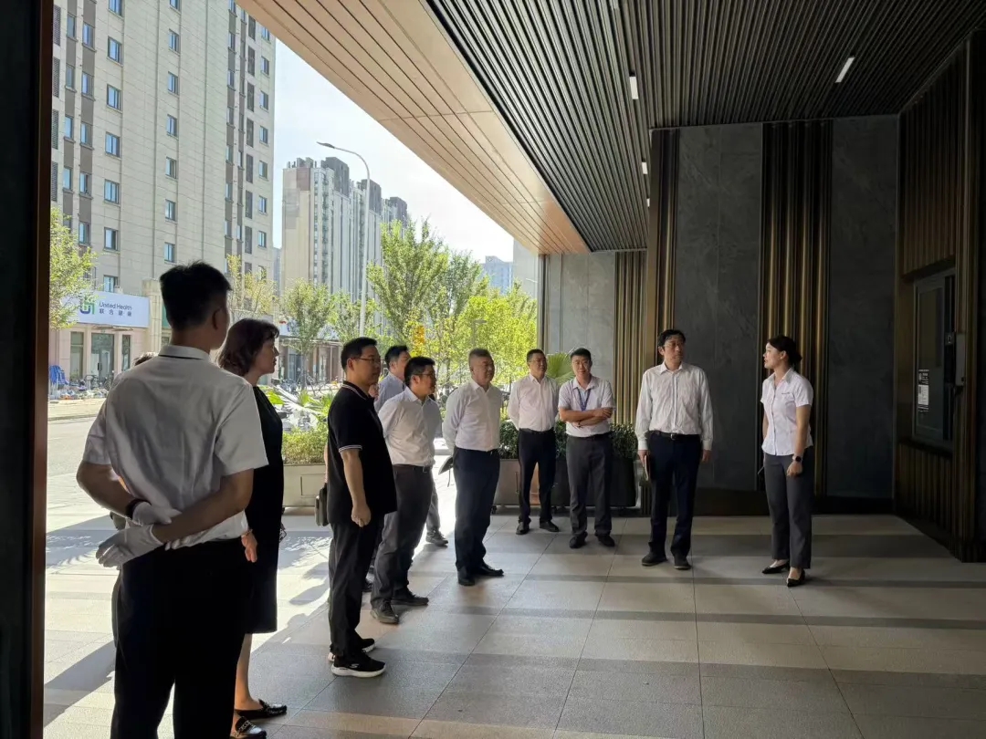 龙湖2.webp.jpg