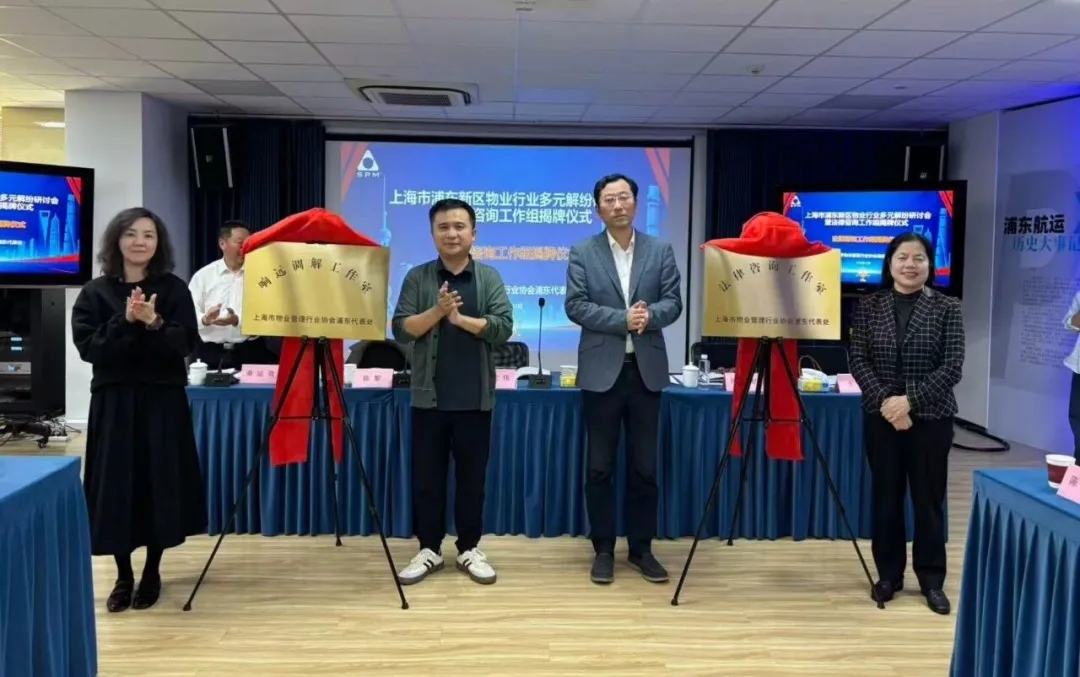 1763448887227593.jpg 641.webp.jpg